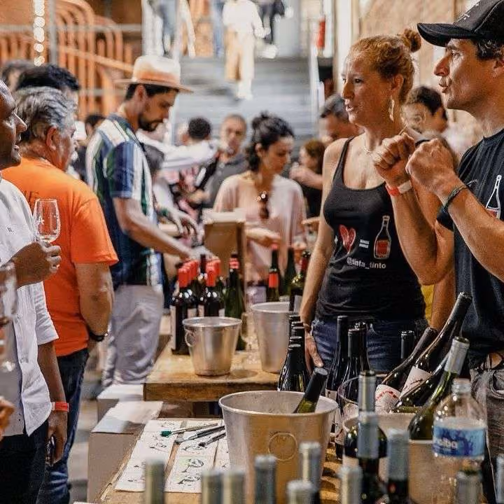 O vinho preto é o novo vinho laranja?