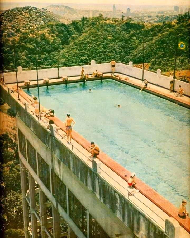 A curiosa história das piscinas no Brasil