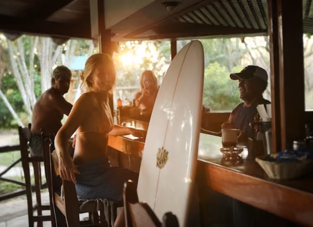 Rayane Amaral:  a longboarder dá 8 dicas pra quem pretende visitar a Costa Rica