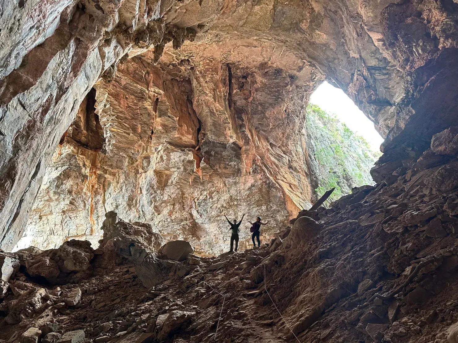 Parque Nacional Cavernas do Peruaçu: grutas, cânions e pinturas rupestres na bacia do Rio São Francisco