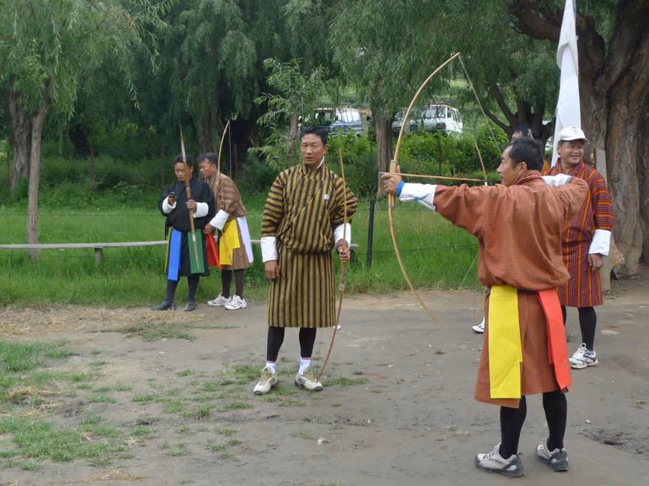 archery-competitions-are-common-among-locals-in-bhutan-garfors-says-the-archers-shoot-at-targets-over-100-meters-away